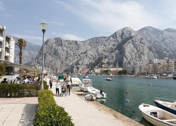 Apartment Laura Omis
